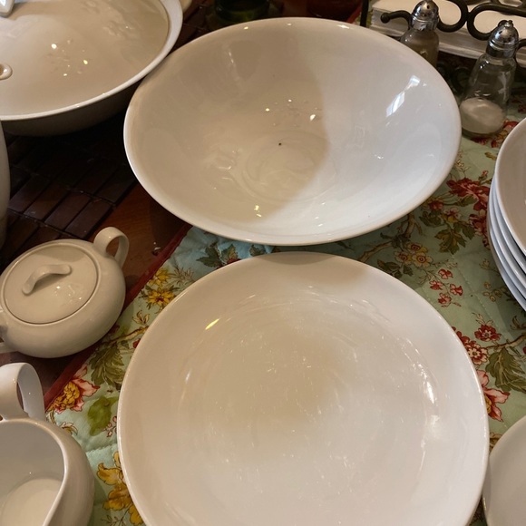 51 pc Hutschenreuther White China Flat Cream Soup Bowl Dinner Plate Tea Set - Picture 7 of 14
